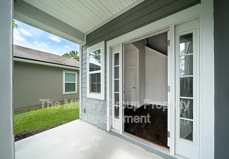 7814 Meadow Walk Ln — Photo 3