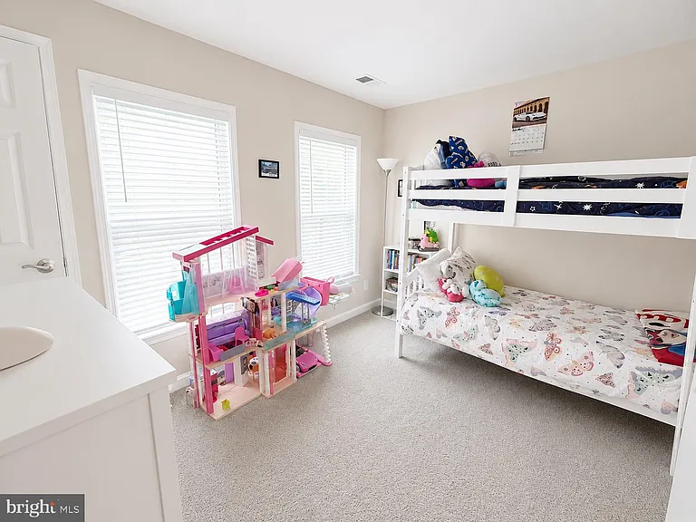 506 Fallsgrove Dr — Photo 11