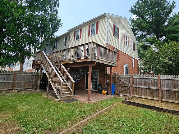 3rd image of 1641 Colonial Way