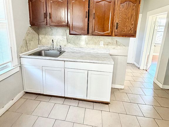 2nd image of 58 White St Unit 3