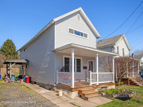 322 Flower St, Old Forge, PA 18518