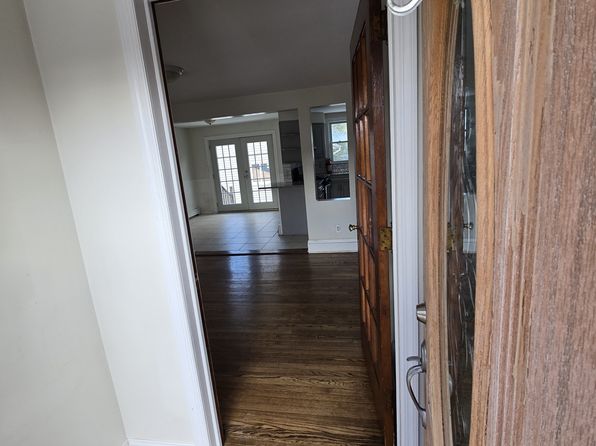 (undisclosed Address)