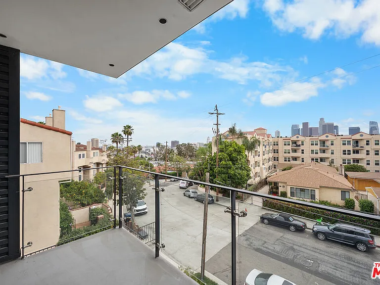 957 Figueroa Ter #307 — Photo 23