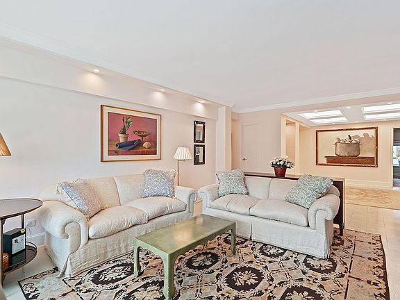 3rd image of 799 Park Ave APT 17D