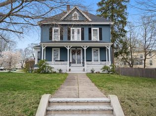 45 Maple St, Norwood, MA 02062