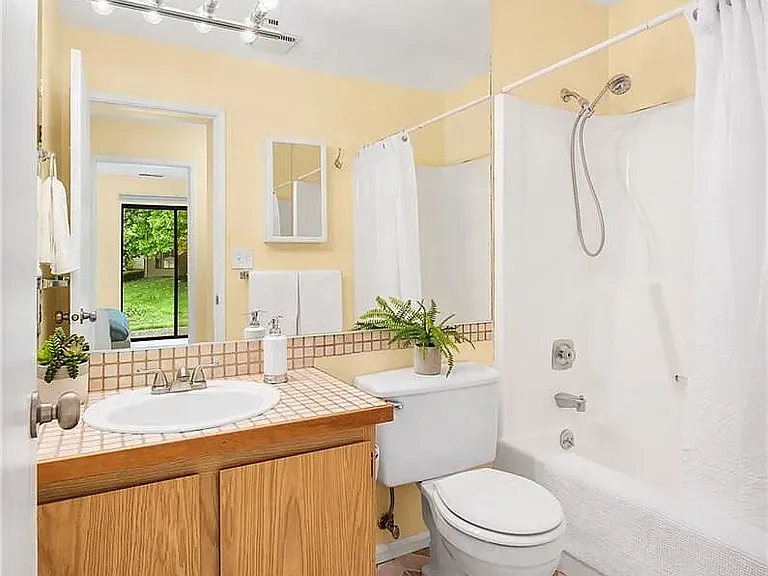 1339 Bellefield Park Ln #1339 — Photo 15