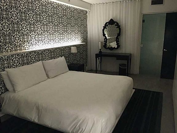 3rd image of 1100 West Ave #821