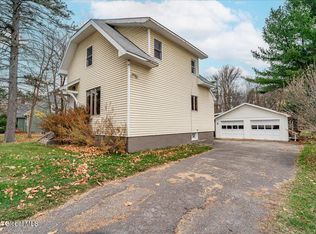128 Lake Hill Rd, Burnt Hills, NY 12027