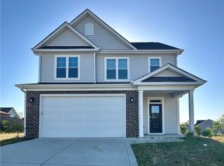 331 Brentmoor Dr, Raeford, NC 28376