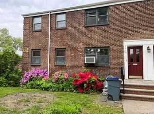 17-73 166th St #335, Whitestone, NY 11357