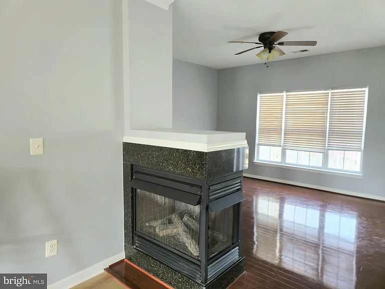 1016 Wood Branch Ct #410 — Photo 5