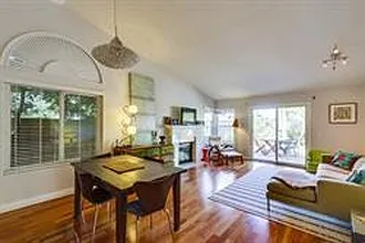 4650 Exbury Ct — Photo 3