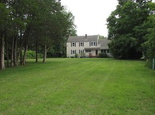 70 E Longmeadow Rd, Hampden, MA 01036