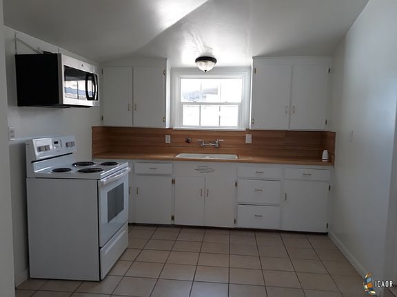 5th image of 564 564 1/2 Orange Ave