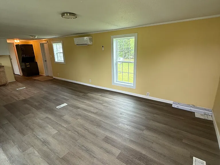 2020 W Barr Rd — Photo 24