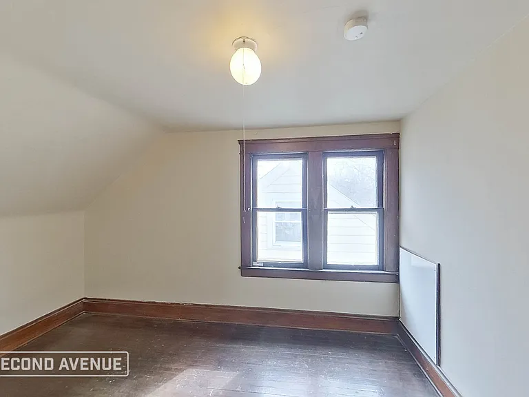 910 Dresden Rd — Photo 23