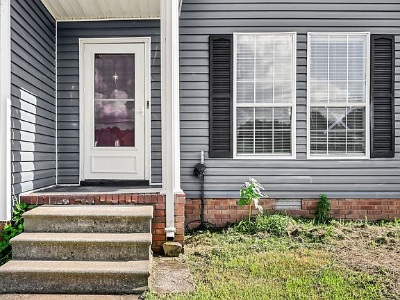 5th image of 412 Martin Rd
