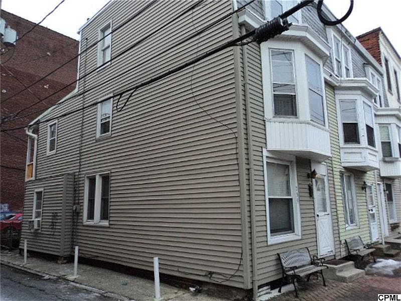 2nd image of 209 Briggs St