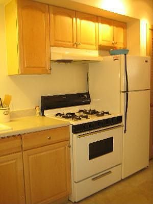 4th image of 5940 N Odell Ave