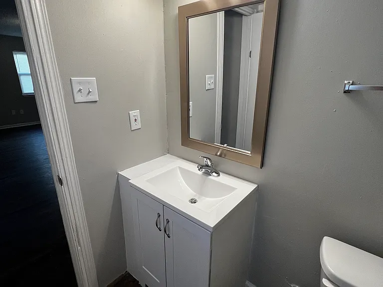 8803 Patricia Lynn Ln — Photo 22