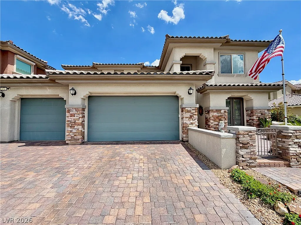 5 bed, 3.5 bath, 3599 sqft, $7,500 — Photo 4