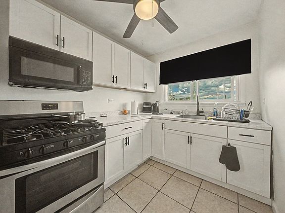 4th image of 5200 S Lorel Ave