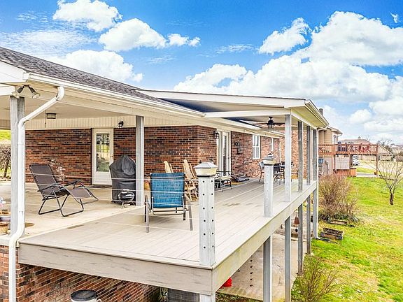 4th image of 2590 Lakemont Cir