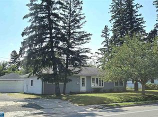 1115 11th St, International Falls, MN 56649
