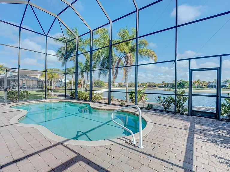 2788 Inlet Cove Ln W — Photo 17