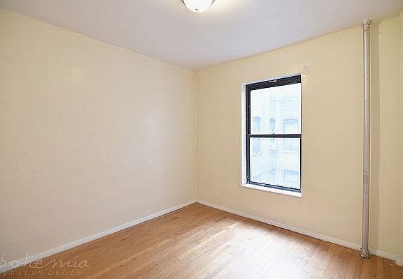 5th image of 515 W 171st St APT 45