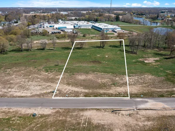 11326 Bancroft Way SE, Alto, MI 49302