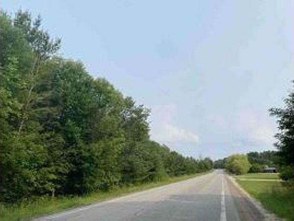 Exterior Neighborhood (street photo)