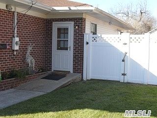 5th image of 50 Willow Ln
