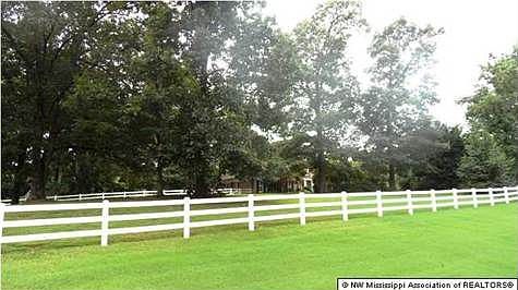 3rd image of 9385 Cedar Creek Dr