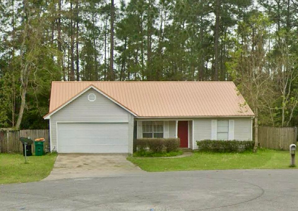 1st image of 928 Meadow Ln