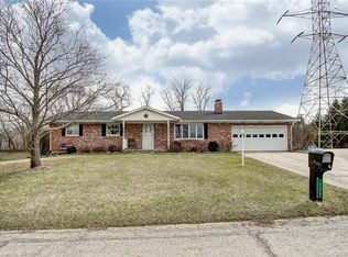 728 Suncrest Dr, Springfield, OH 45503