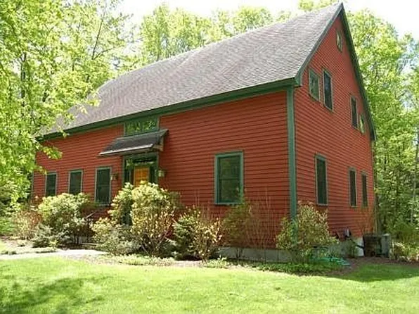 6 Fern Hl, Great Barrington, MA 01230