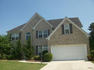 2492 Fall Creek Lndg, Loganville, GA 30052