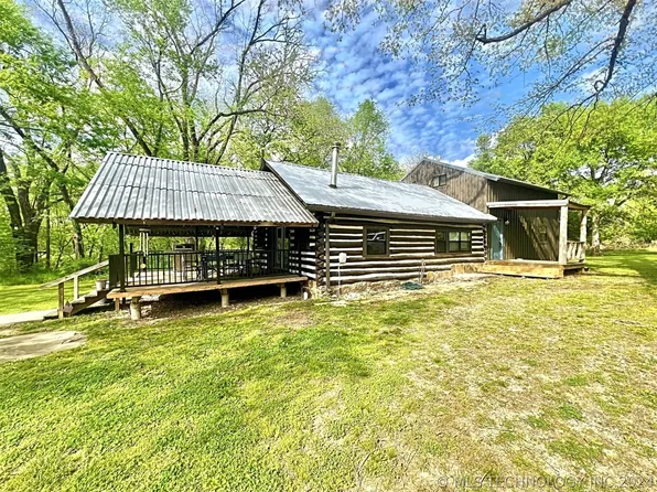 15671 N Oakdale Dr, Tahlequah, OK 74464