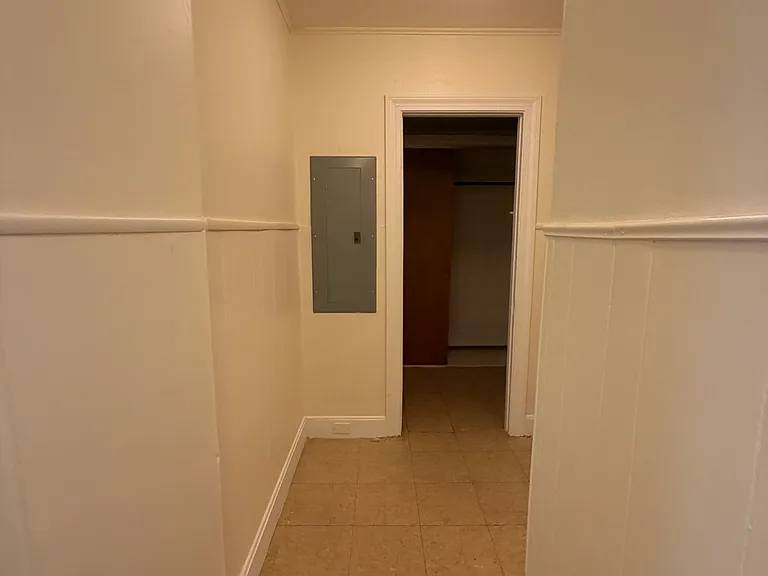 92 Granville Ave #1 — Photo 15