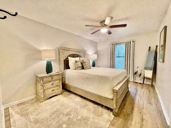3244 Redwood Ln APT B