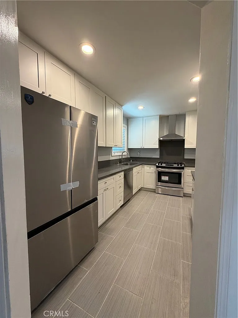 3 bed, 1164 sqft, $3,500 — Photo 1