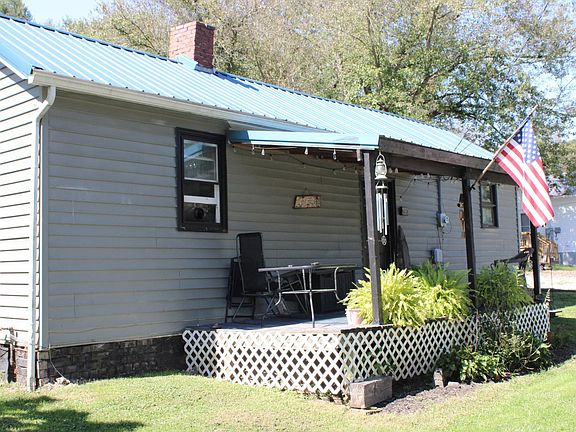 2nd image of 13975 Tinker St