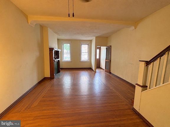 2nd image of 861 N Bambrey St