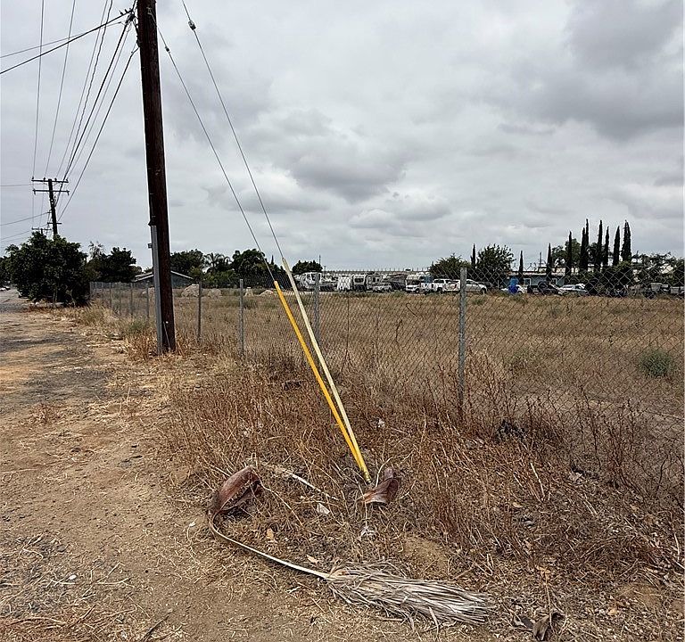 2nd image of 10044 Mission Blvd