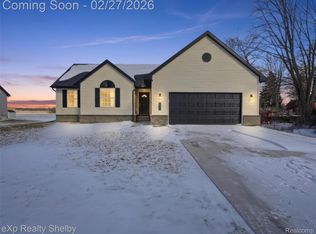 34461 Pratt Rd, Memphis, MI 48041