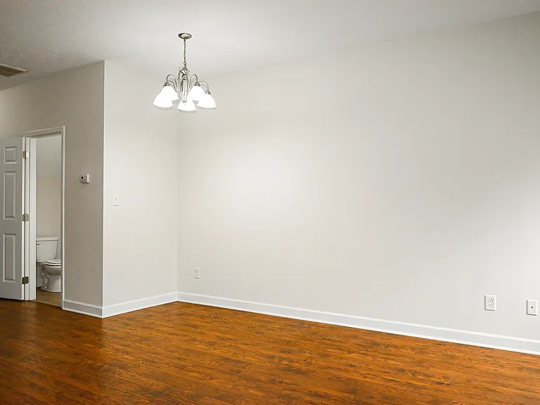 215 Moss Creek Ave #A — Photo 4
