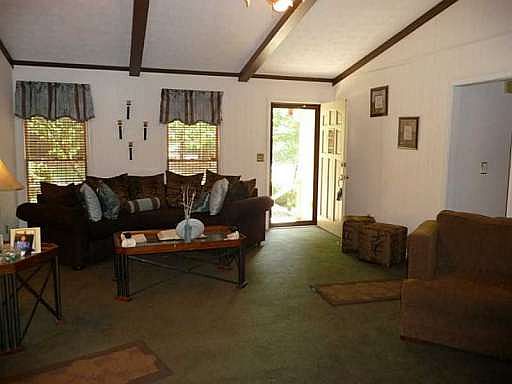 5th image of 1387 Hickory Dr