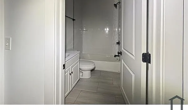 1 bed, $1,375 — Photo 2
