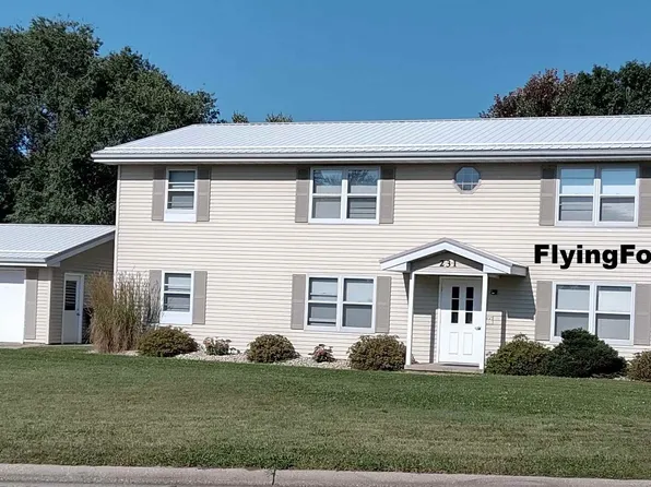 231 Ash St #3, Sauk City, WI 53583